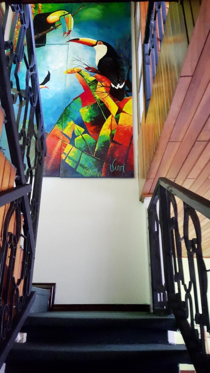 Vida Tropical Bed and Breakfast Alajuela Esterno foto