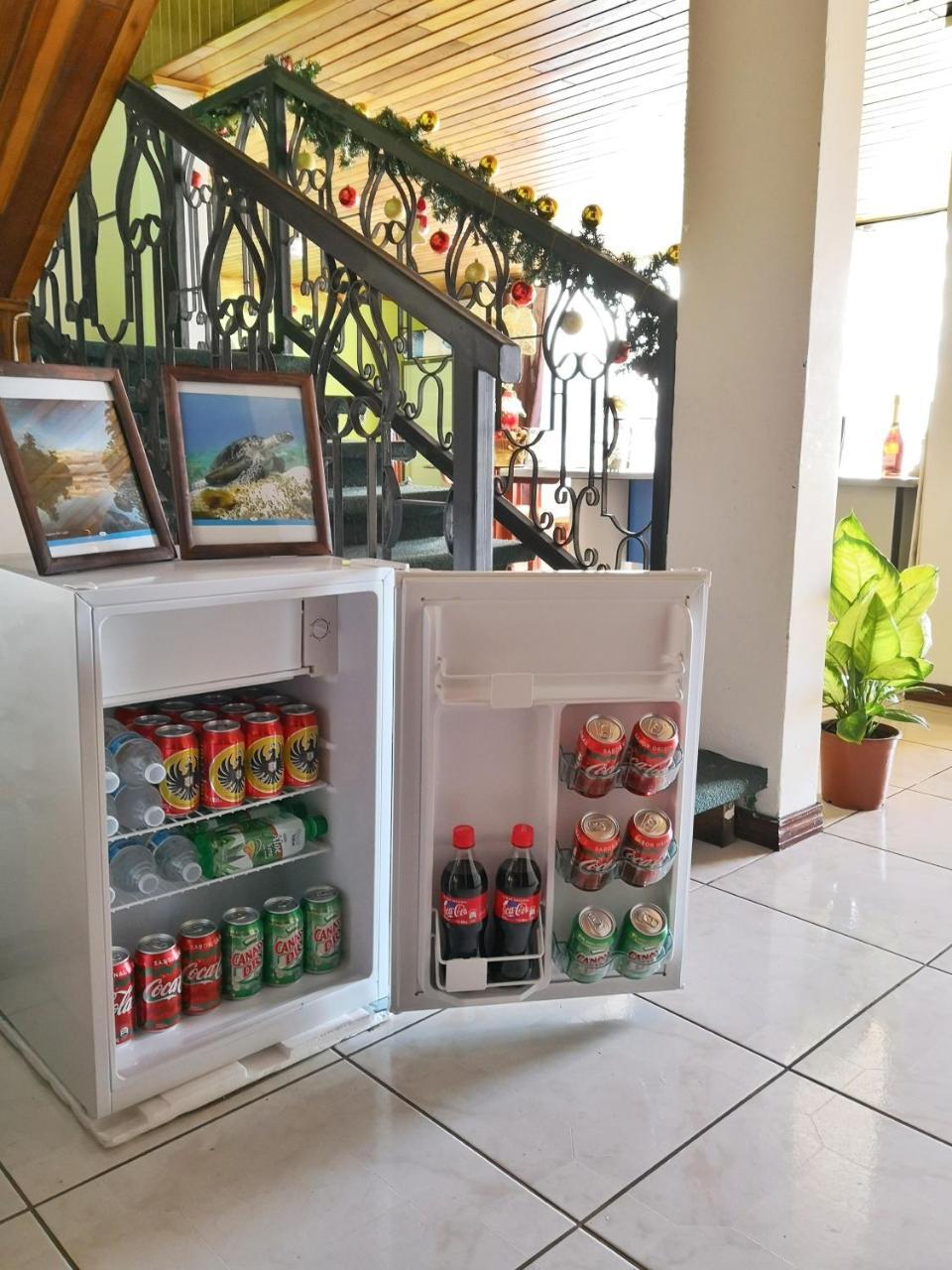 Vida Tropical Bed and Breakfast Alajuela Esterno foto