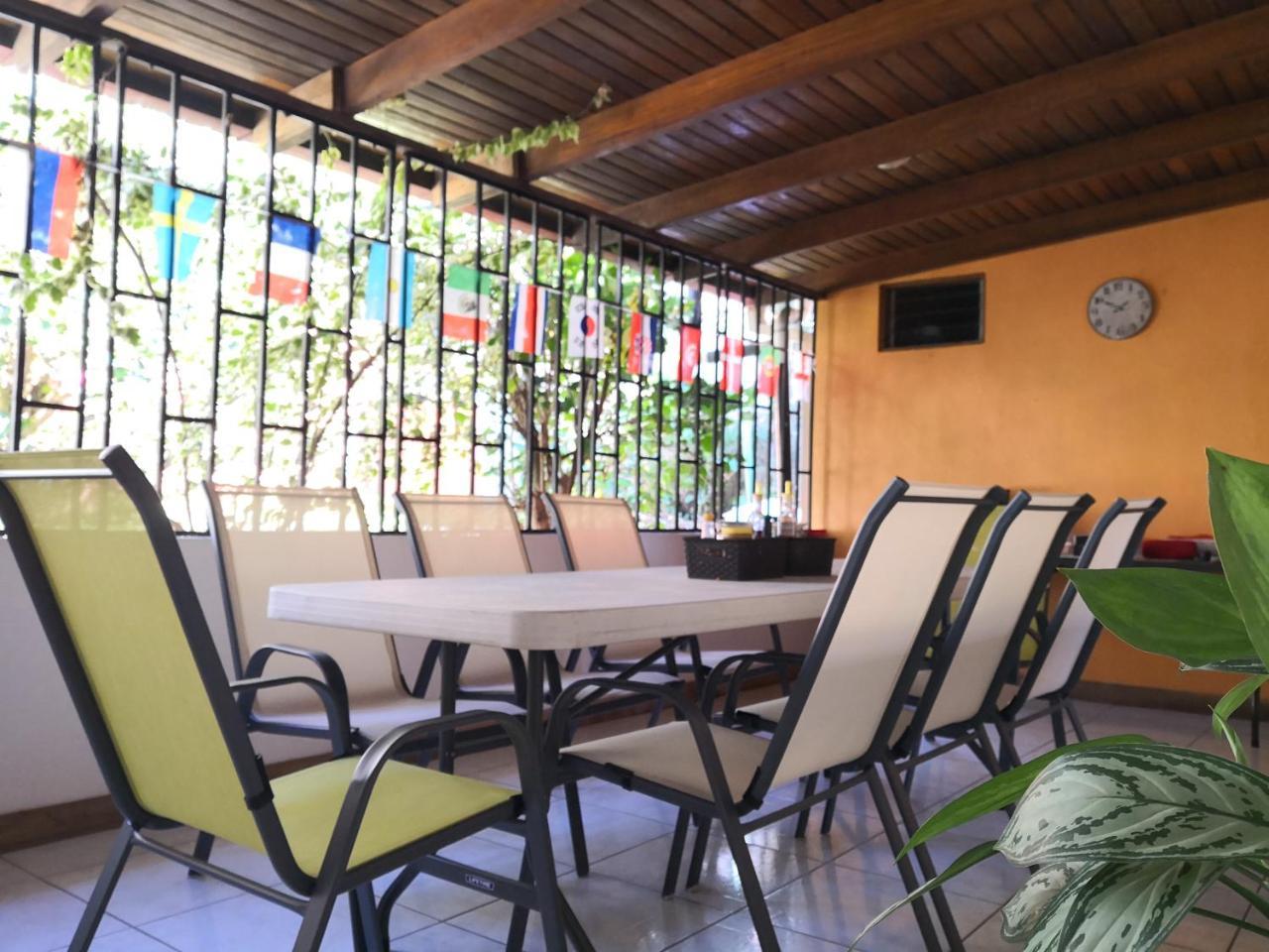 Vida Tropical Bed and Breakfast Alajuela Esterno foto